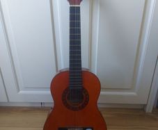 Valencia 1/2 size acoustic nylon string guitar