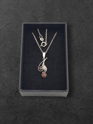 Vintage Sterling Silver Carnelian Flower Necklace