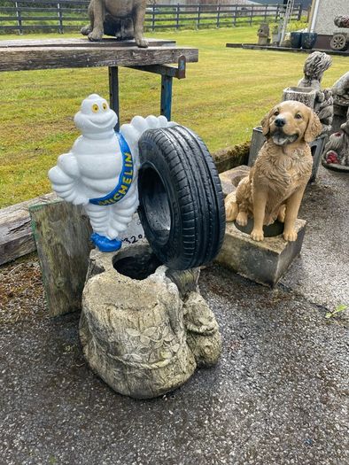 garden ornaments