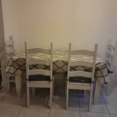 Dining Table and 4 chairs 5ft x 3ft