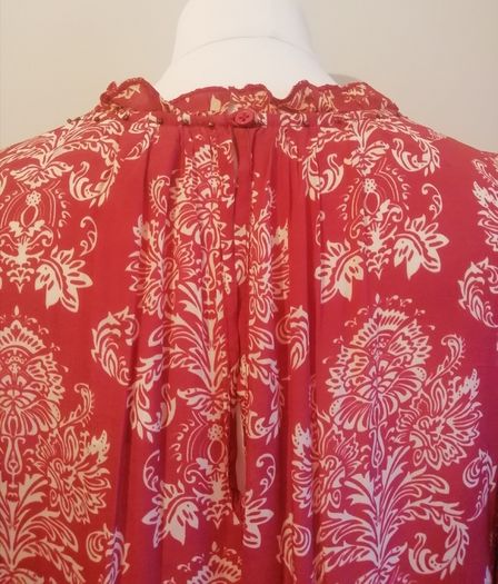 Beautiful Ladies Top Blouse From Thropologie New With Tags