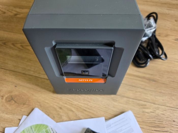 Socomec Netys Pe 2000va 1200w Ups Npe-2000-lcd Untested