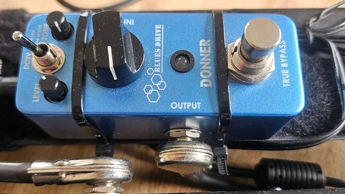 Pedalboard + Effects Bundle - Ready Setup