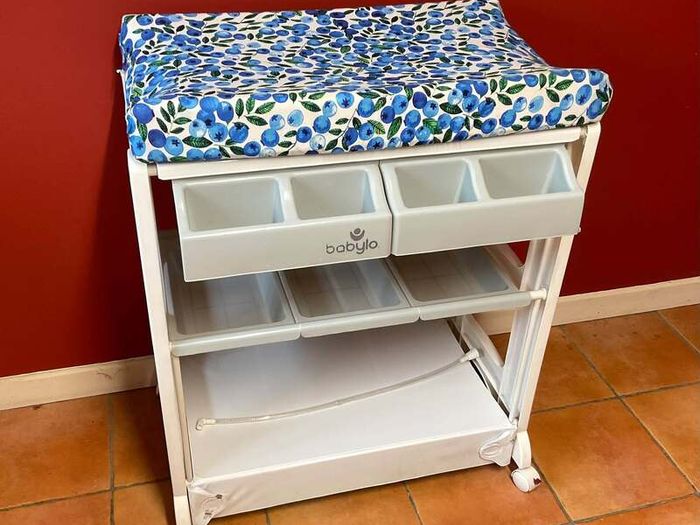 Babylo Baby Changing Table with Padded Mat & Storage