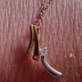 ladies 9ct gold chain and pendant Image 5
