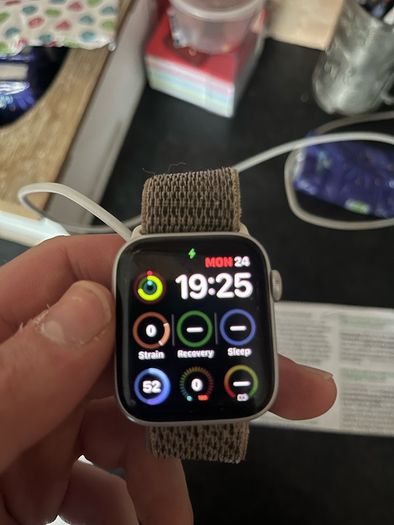 Apple Watch SE GEN 2 with 10 straps + charger