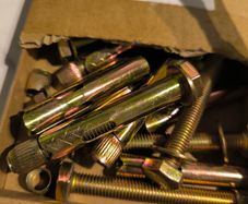 M10 expansion bolts