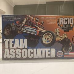 Team Associated 40th Anniversary Edition RC10