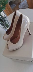 Kate Appleby Size 7 High Heels.