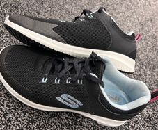 Skechers Ultra Flex Prime Size 3