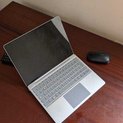 Microsoft Surface Laptop Go i5 8GB 128GB SSD 12.4" Touchscreen Platinum