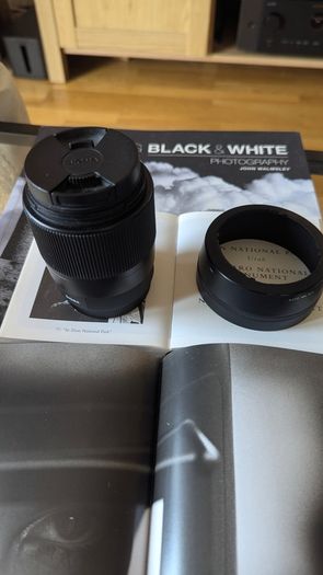 Sigma 30mm f1.4 DC DN Contemporary Lens Fujifilm X-Mount Excellent Condition