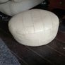 leather pouf Image 3