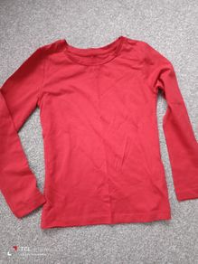 New.kids long sleeve top. Age 7/8