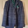 Suit & shoes Image 2