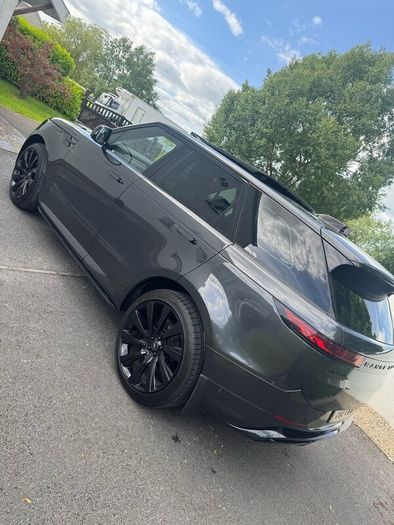232 Land Rover Range Rover Sport D300