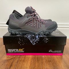 Regatta walking shoes