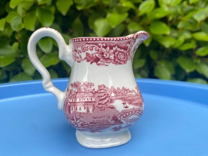 Myott milk jug