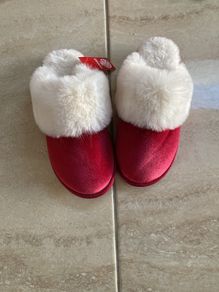 slippers