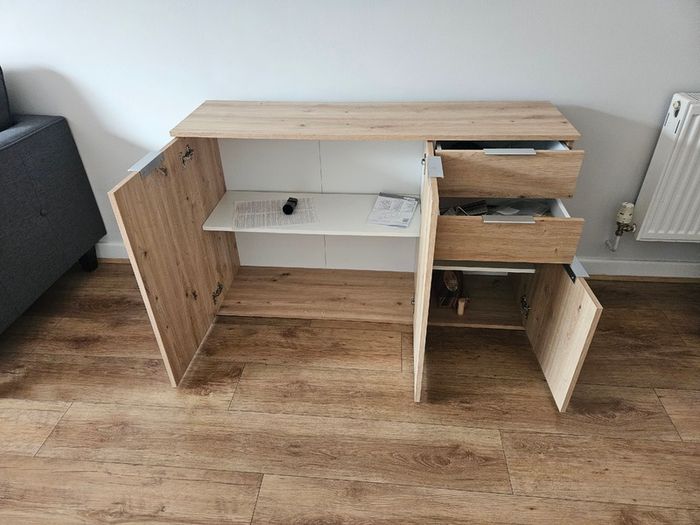Side board