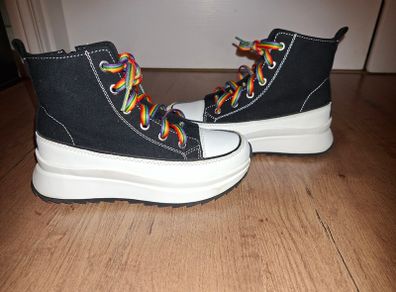 Trendy Next platform high tops, size 2, like NEW