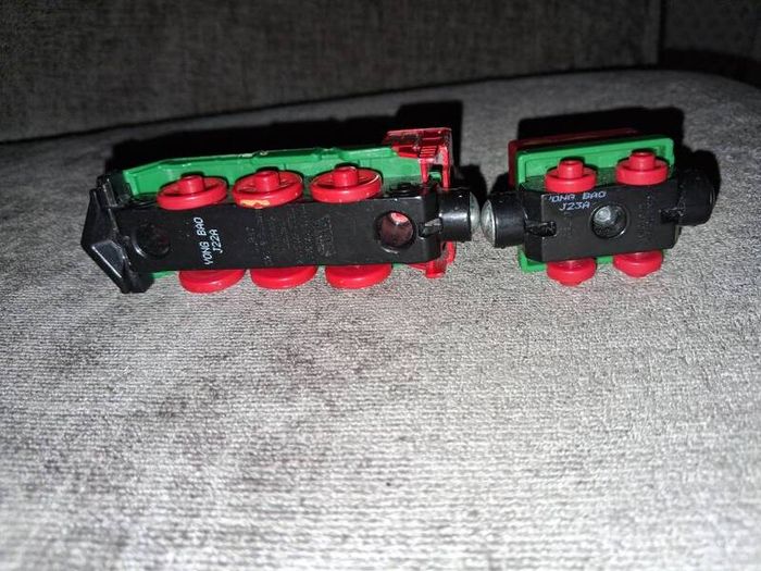x10 Bundle - Thomas Tank Engines Friends - Diecast Metal Magnetic Take N Play Train Engines - Open To Offers!!