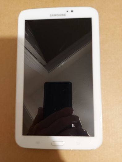 Samsung Galaxy Tab, 7 inch, 8GB, Model SM-T210, in excellent condition