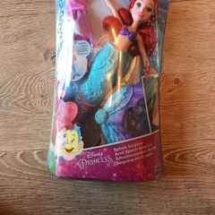 Brand new Disney princess splash surprise Ariel
