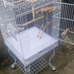 Bird cage with wheels