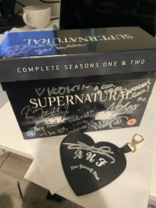 Supernatural Sam Dean Winchester Jensen Ackles and Jared Padalecki signed keychain and dvd box
