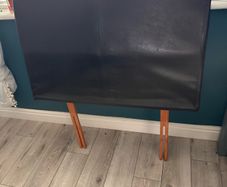 Single bed with headboard