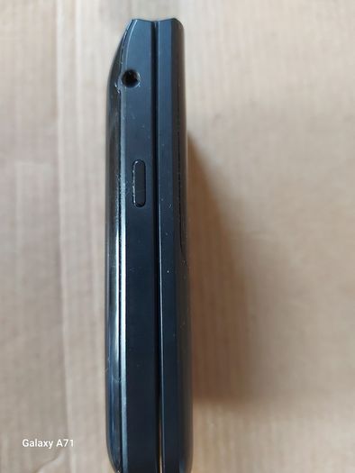 NOKIA KaiOS Flip Phone, Model Nokia 2027 Flip, 4GB, KaiOS 2.5.2 in excellent condition