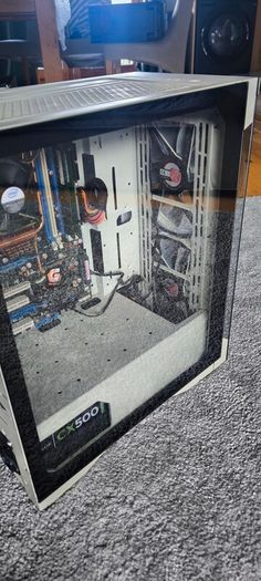 Gaming PC Project - ASUS Striker Extreme Enthusiast Board - 4GB RAM - White Case