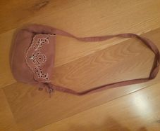 Girl's handbag