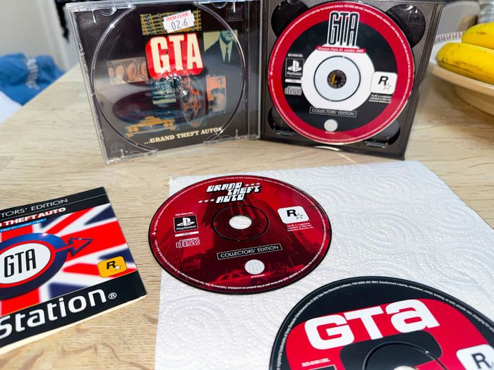 GTA Collectors Edition (Examine photos) PlayStation 1 Retro PS1