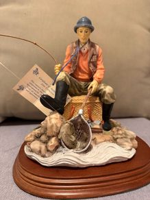 Leonardo  "Prise Catch" Fisherman, Resin Figurine by The Leonardo Collection