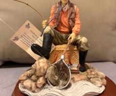 Leonardo  "Prise Catch" Fisherman, Resin Figurine by The Leonardo Collection