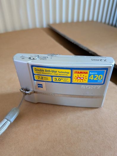 Sony DSC-T30 Cybershot Camera