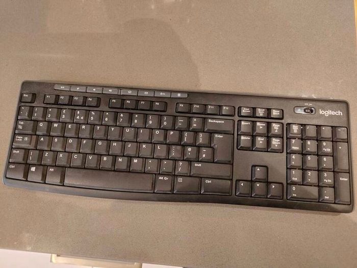 Logitech keyboard (no receiver)
