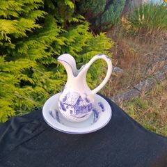 Blue washing bassin set in ceramic