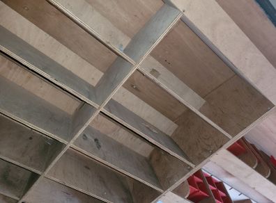 Shelved unit