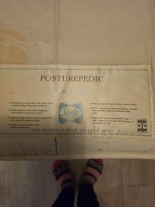 King Size bed (DIVAN AND Mattress) (Excellent condition)