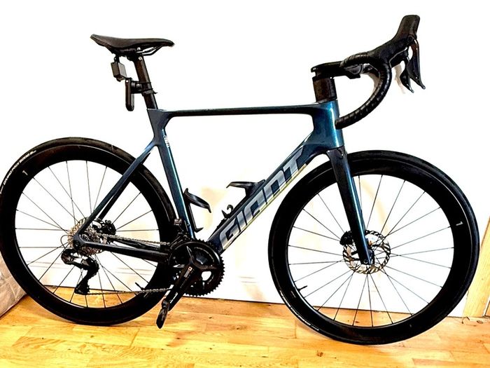 Giant Propel Advanced Pro 0 Aero Road Bike