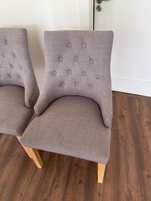 Set of 4 dining chairs