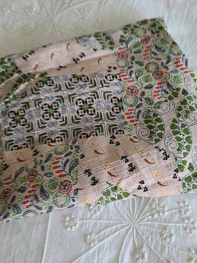 Beautiful Meter Of Cotton Lawn Fabric