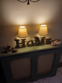 Table lamp