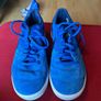 Blue fashion Nike runners size 5.5 but really 5. Image 2