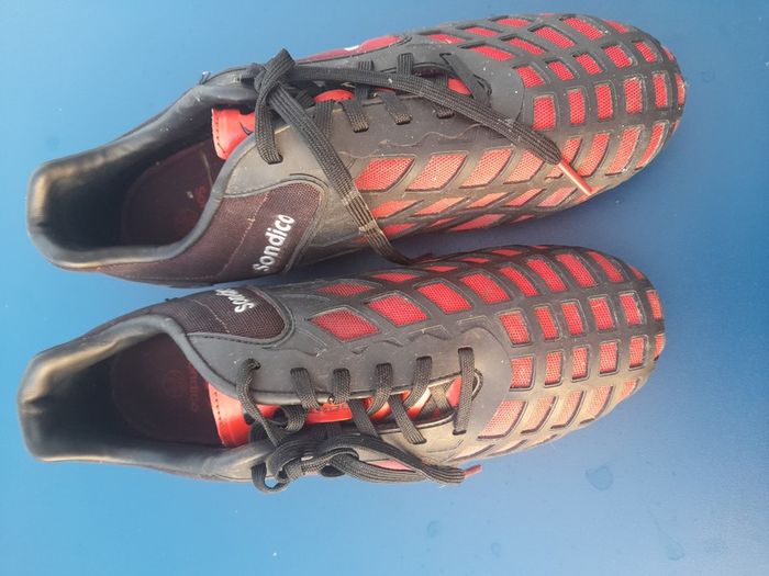 Football boots,size 7.5 (40)