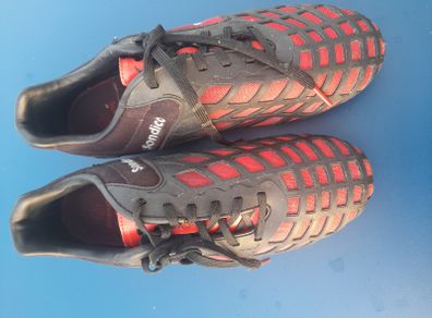 Football boots,size 7.5 (40)