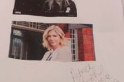 Signed photo of Lisa Faulkner